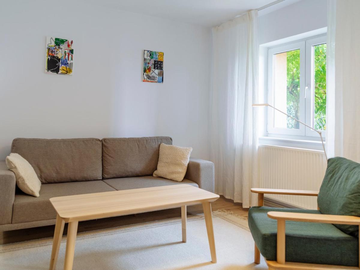 Cozy Central Apartment Near The Forest Брашов Экстерьер фото