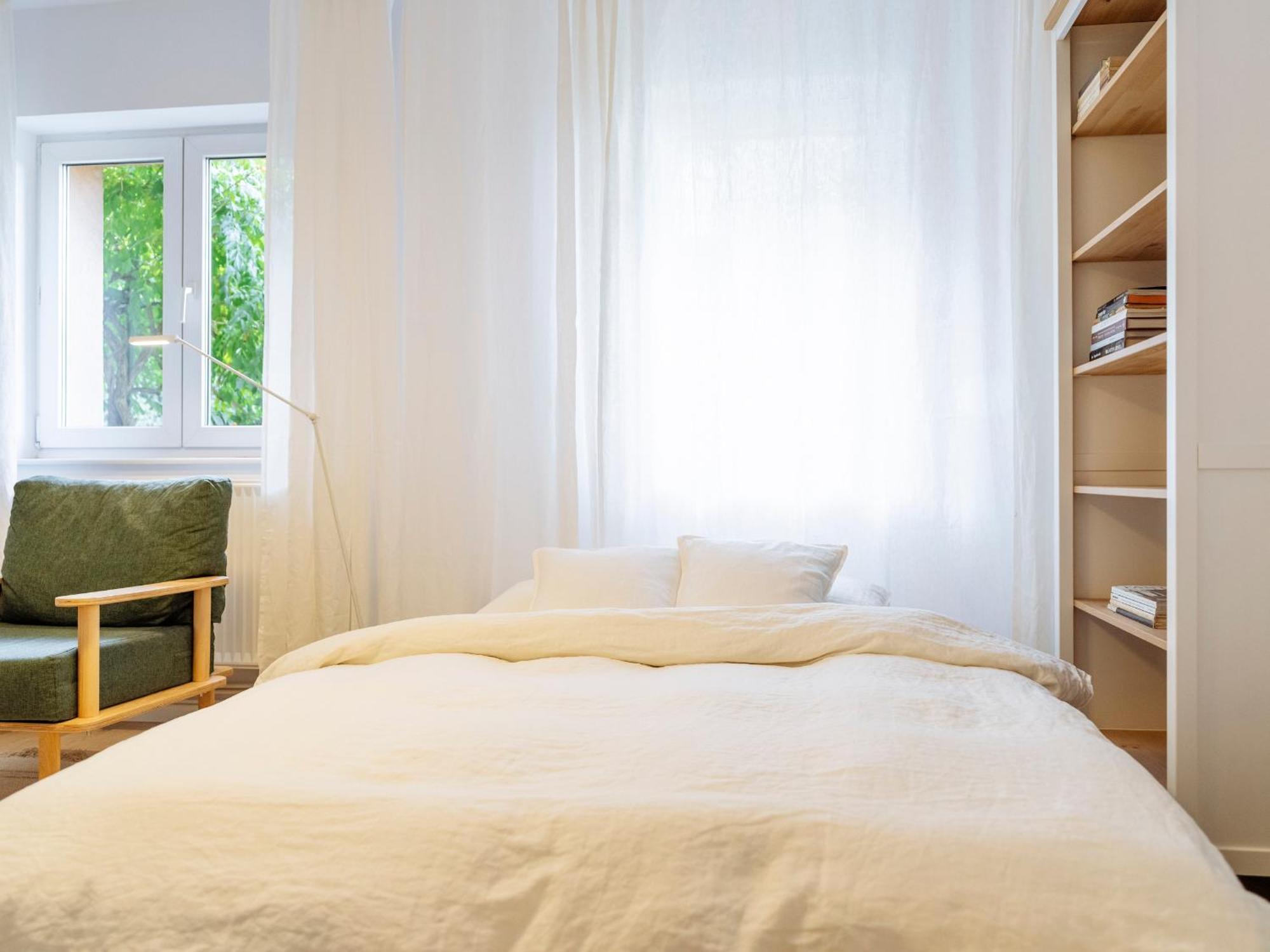 Cozy Central Apartment Near The Forest Брашов Экстерьер фото